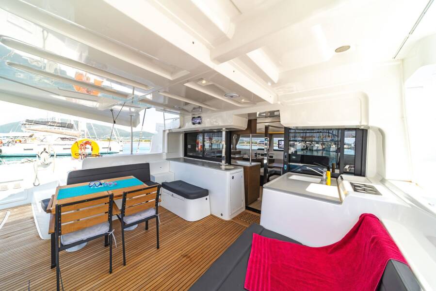Lagoon 46