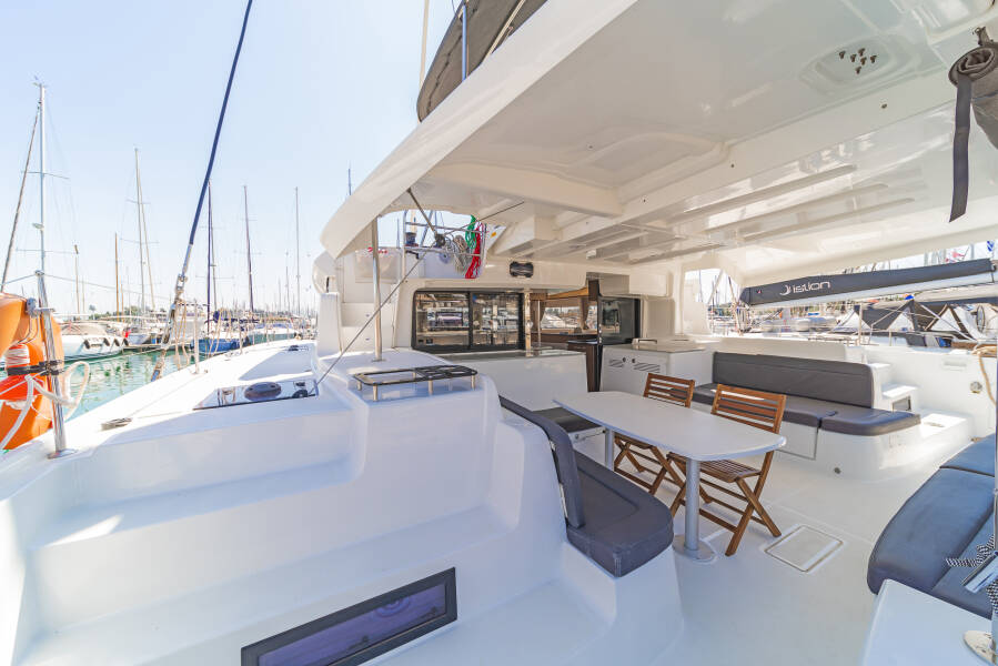 Lagoon 46