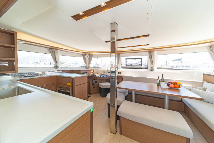 Lagoon 46