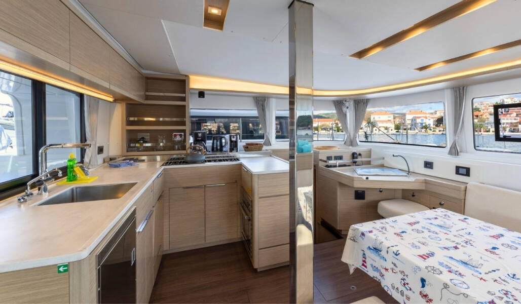 Lagoon 46