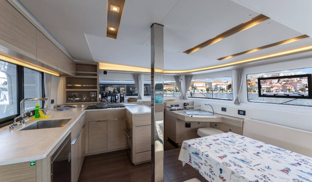 Lagoon 46