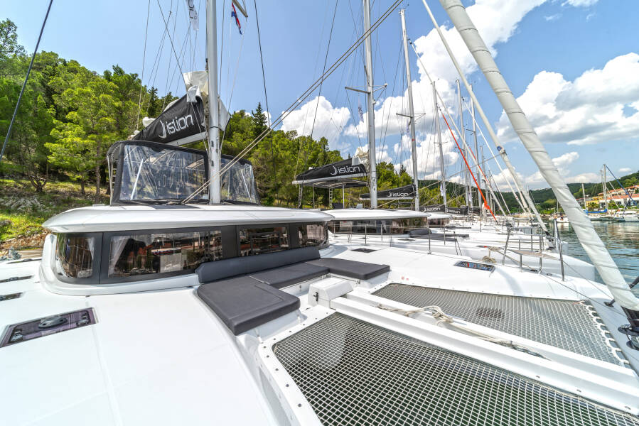 Lagoon 46