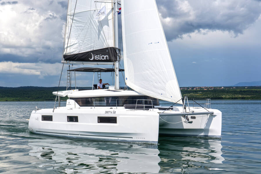 Lagoon 46