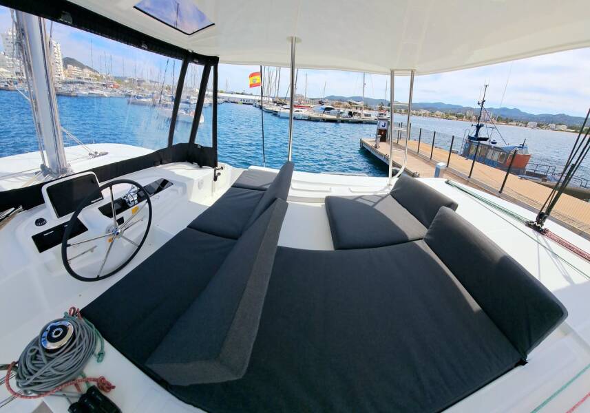 Lagoon 46