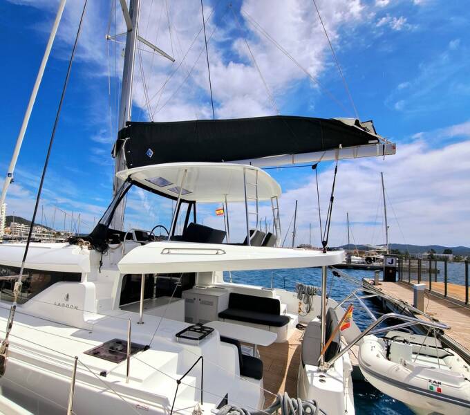 Lagoon 46