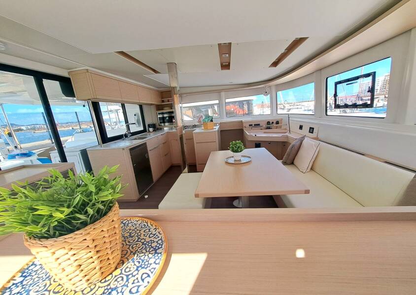 Lagoon 46
