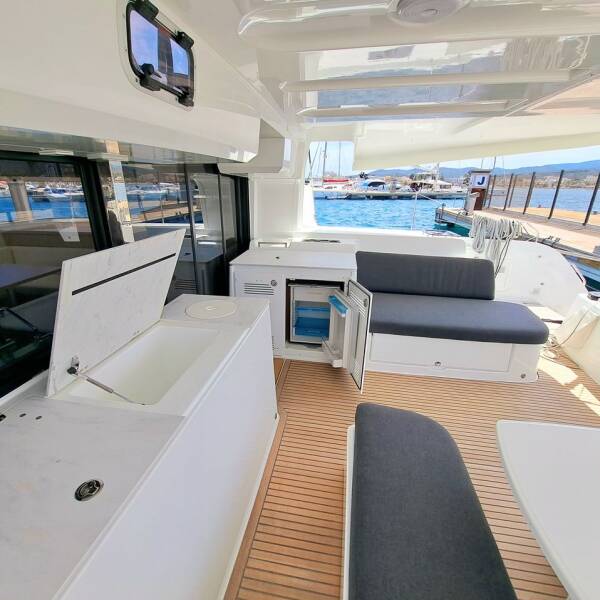 Lagoon 46