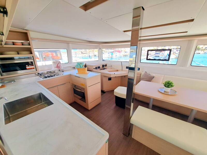 Lagoon 46