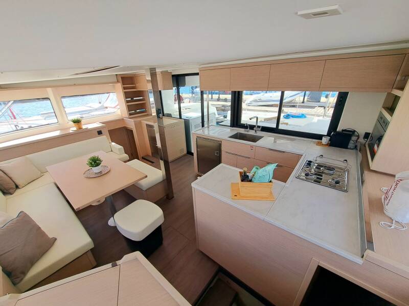 Lagoon 46