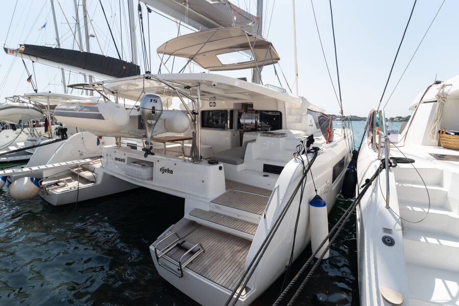 Lagoon 46