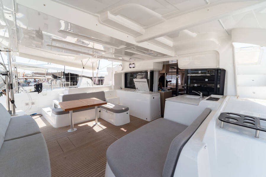 Lagoon 46