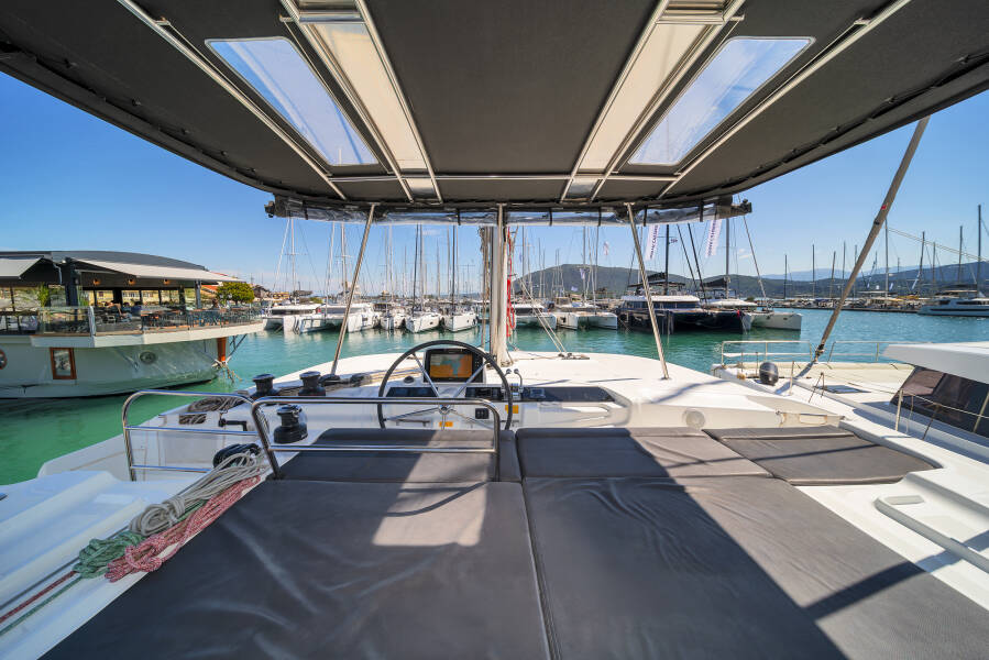 Lagoon 46