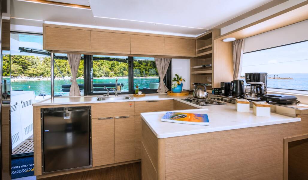 Lagoon 46