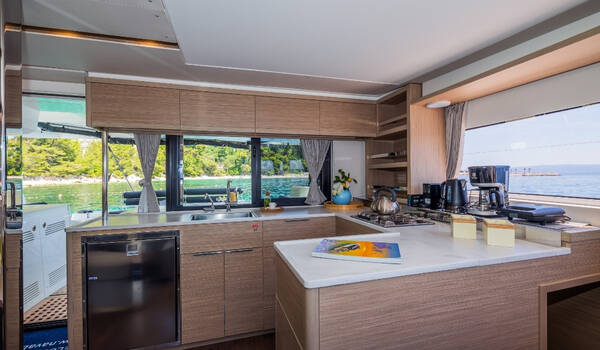 Lagoon 46