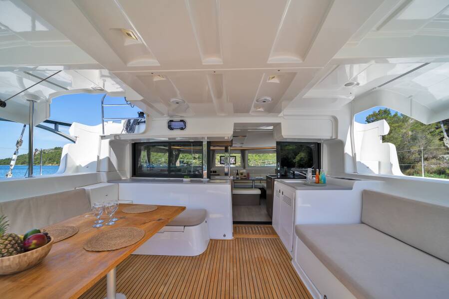 Lagoon 46