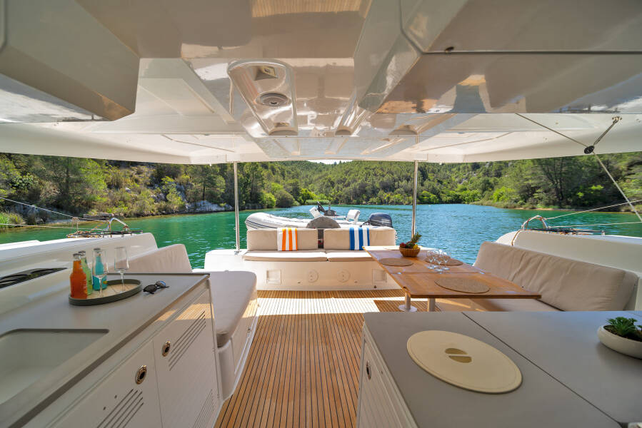 Lagoon 46