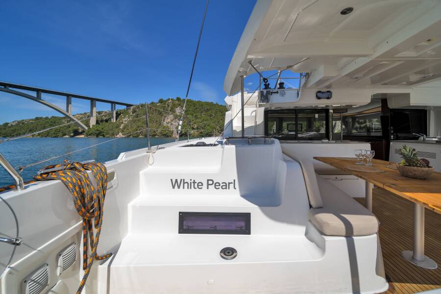 Lagoon 46