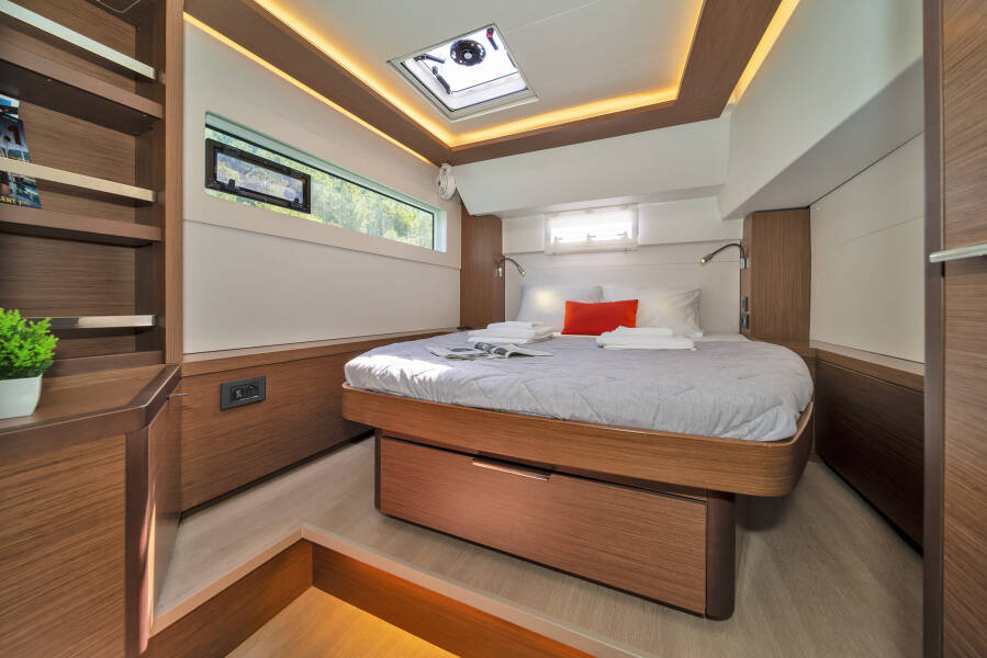 Lagoon 46