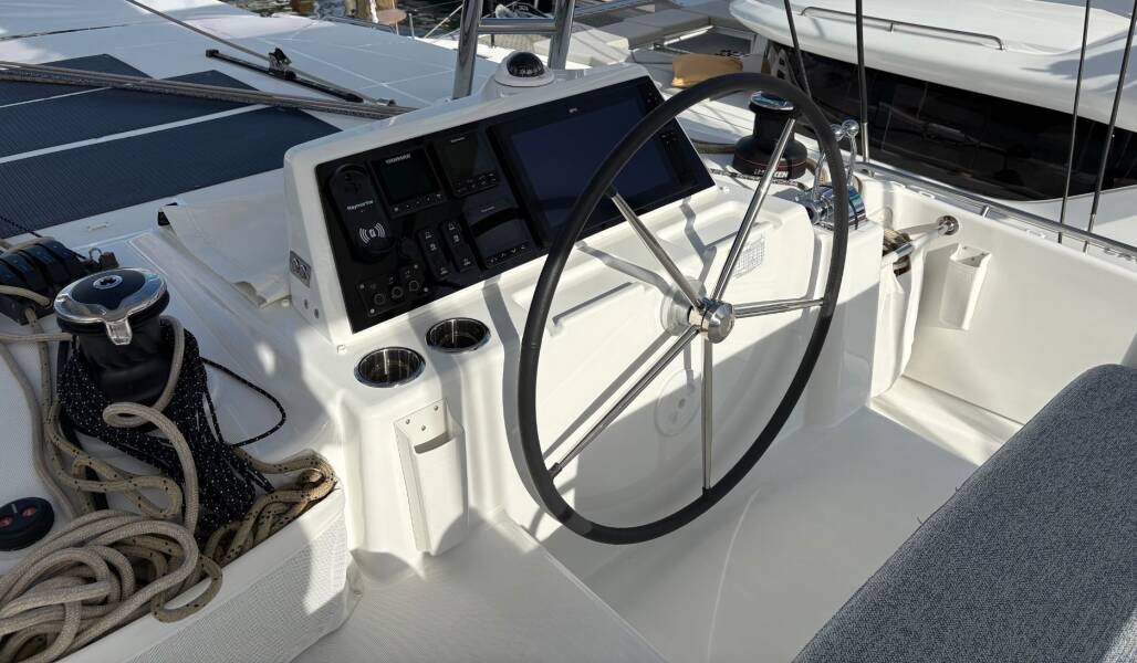 Lagoon 47