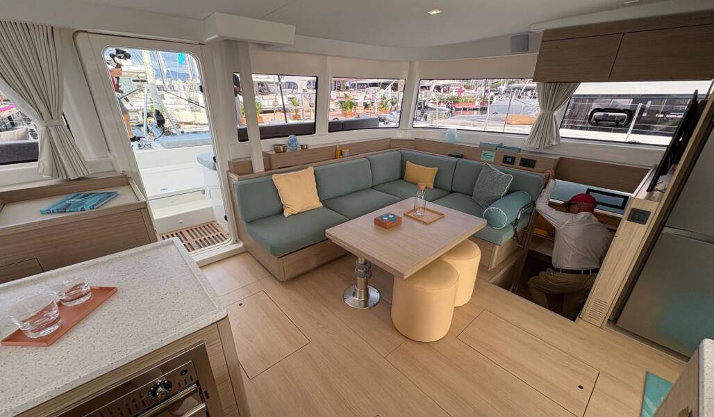 Lagoon 47