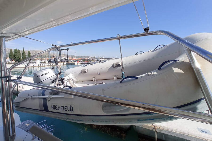 Lagoon 50