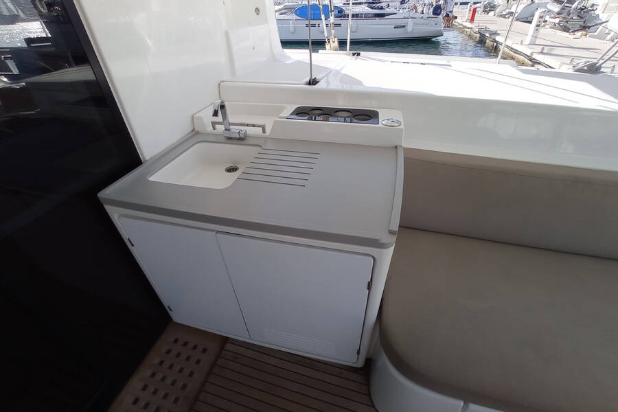 Lagoon 50