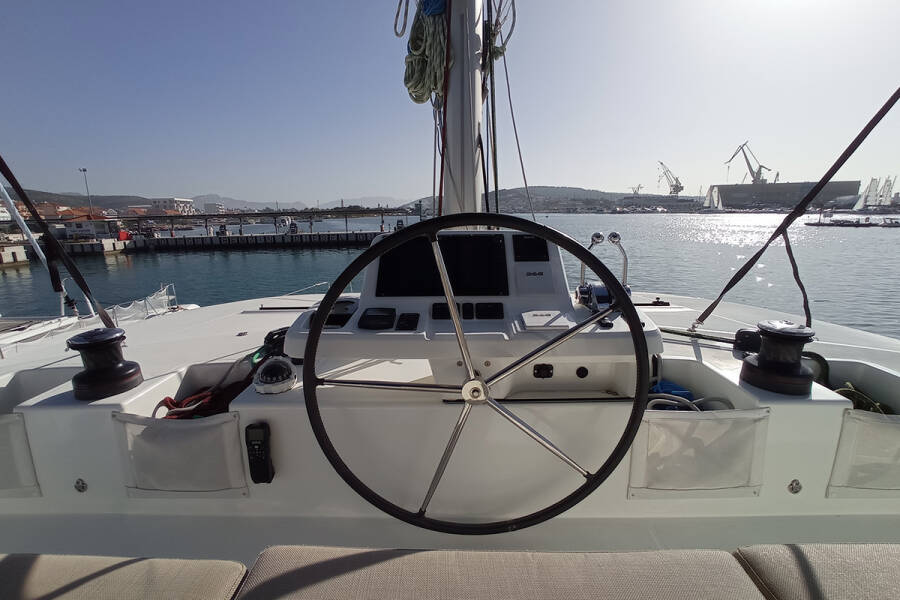 Lagoon 50