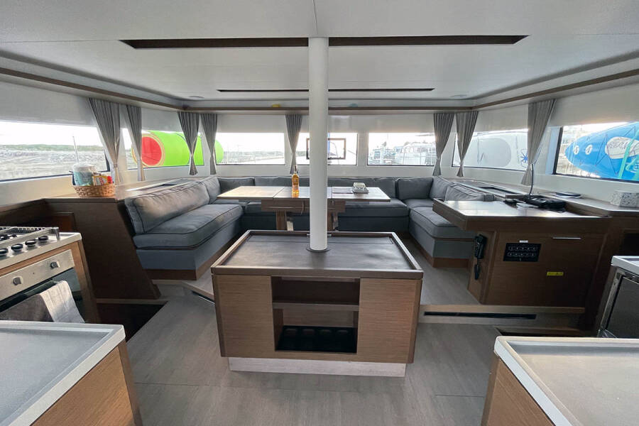 Lagoon 50