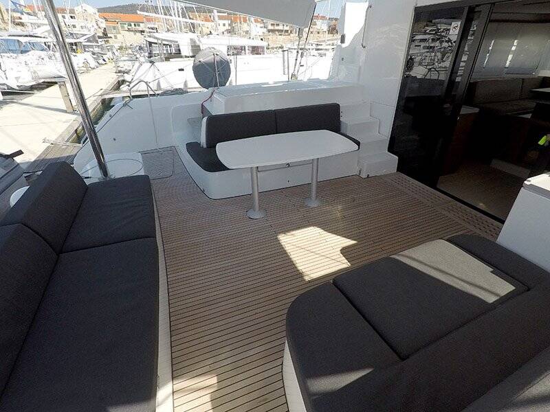 Lagoon 50