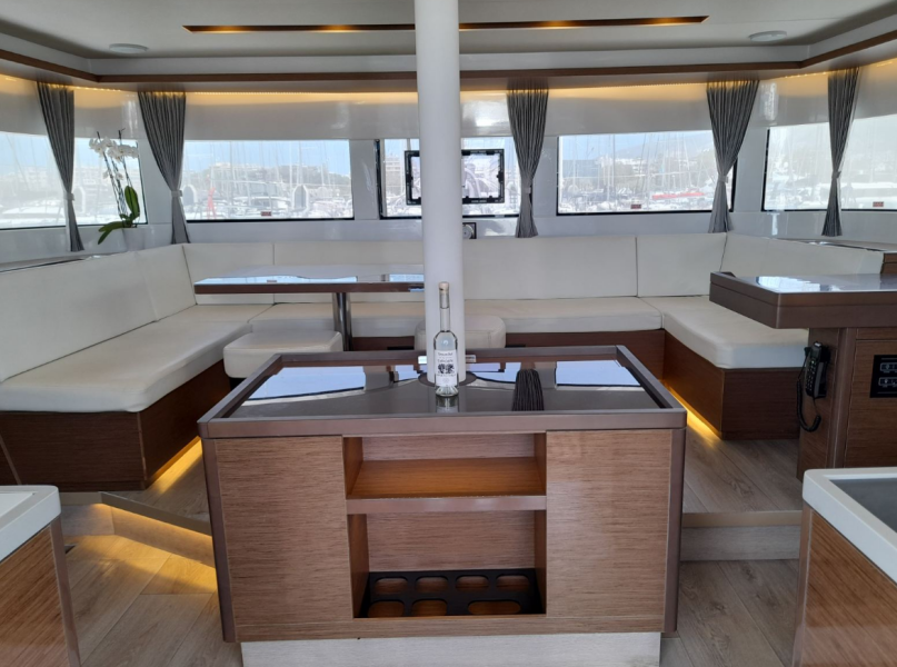 Lagoon 50