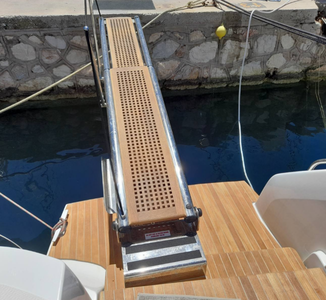Lagoon 50