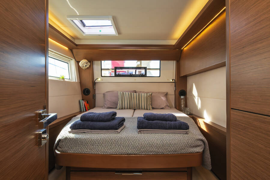 Lagoon 50