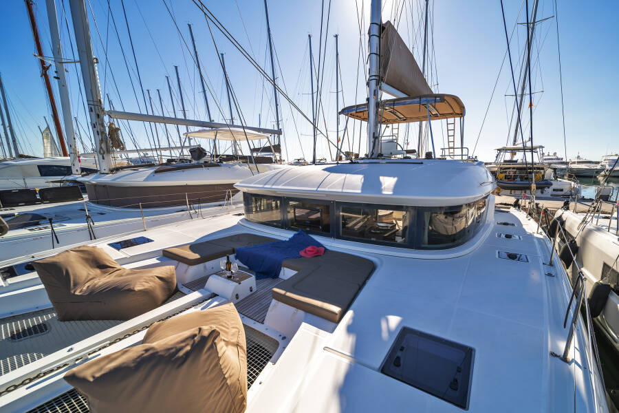Lagoon 50