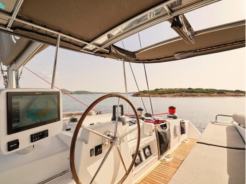 Lagoon 50