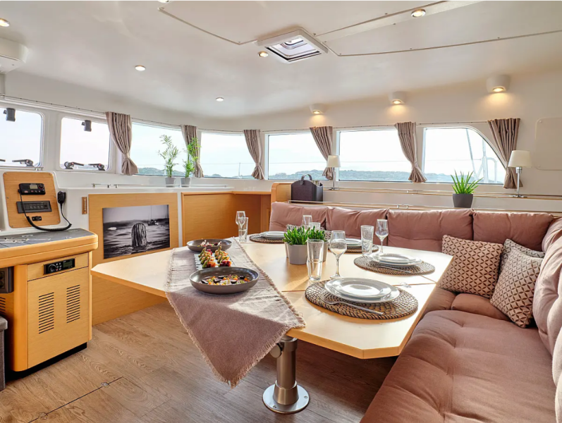 Lagoon 50