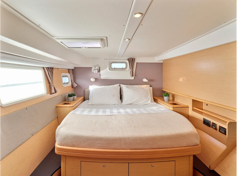 Lagoon 50