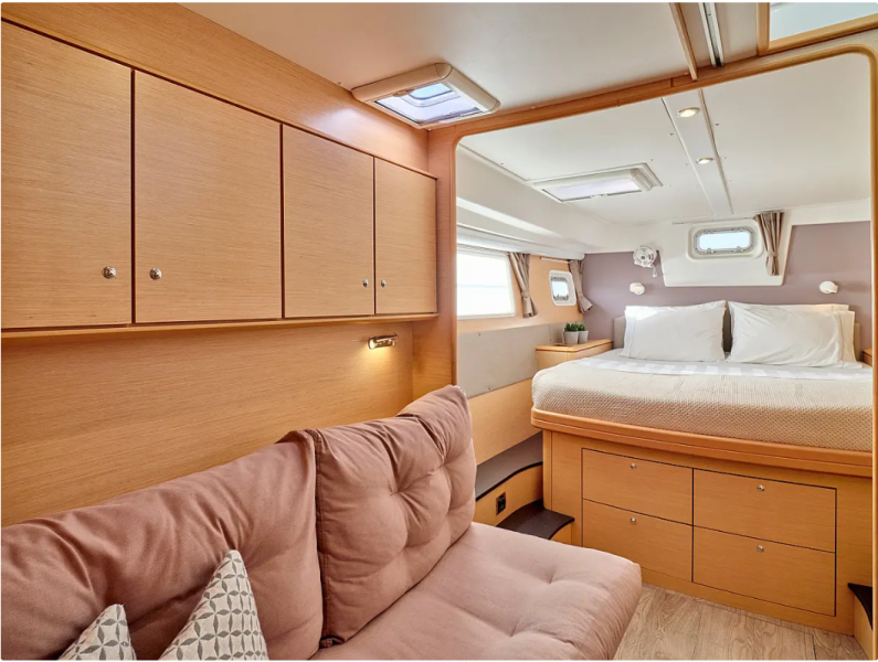 Lagoon 50