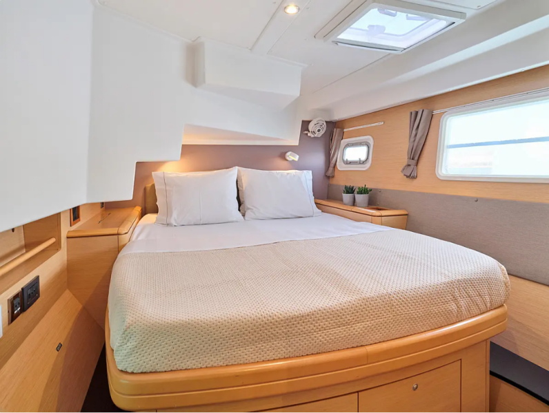 Lagoon 50