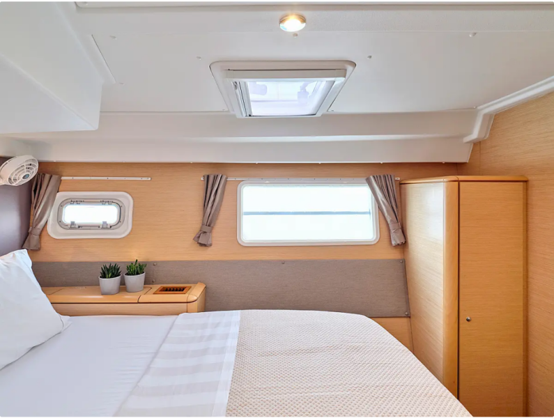 Lagoon 50