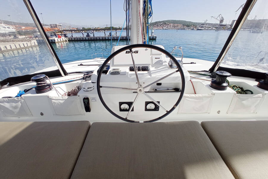 Lagoon 50