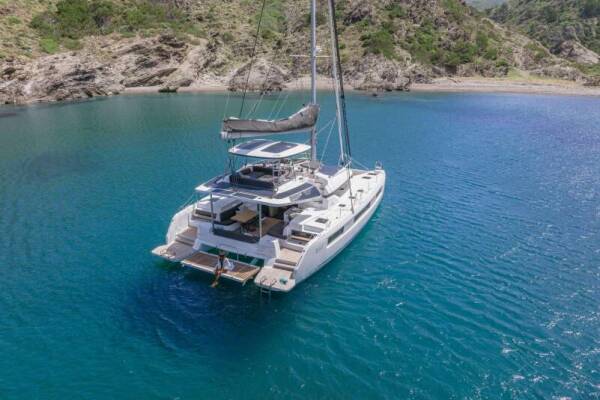 Lagoon 51 Iconic