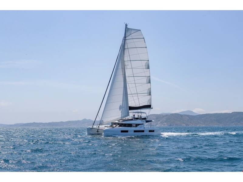 Lagoon 51