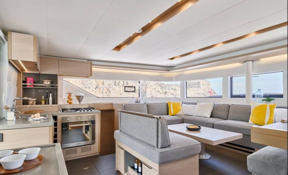 Lagoon 51