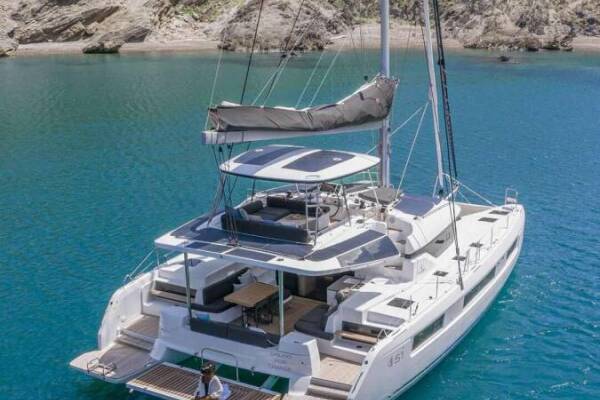 Lagoon 51