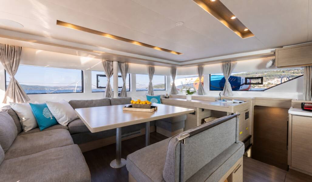 Lagoon 51