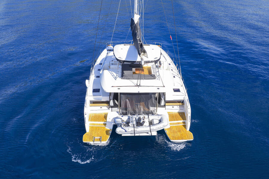 Lagoon 51