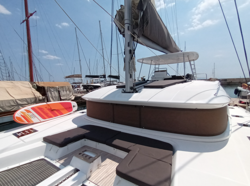 Lagoon 51