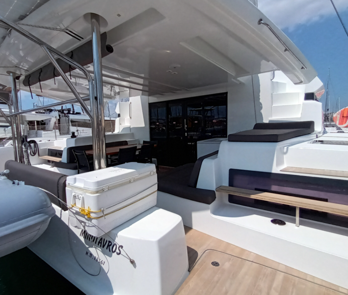 Lagoon 51