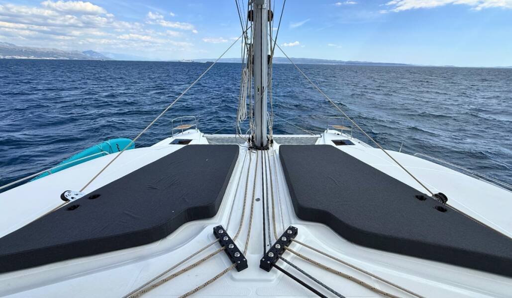 Lagoon 51