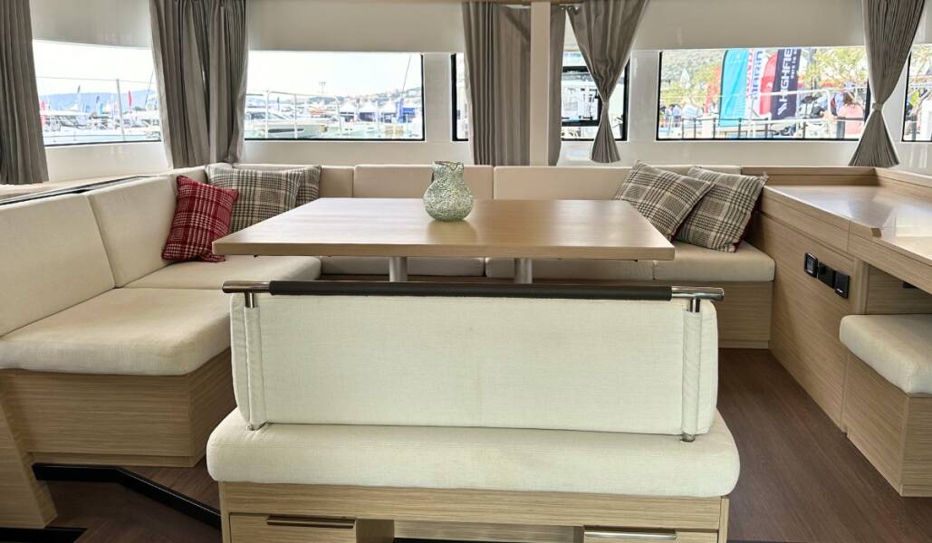 Lagoon 51